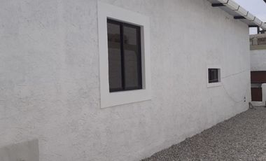 En Venta Casa de estreno con jacuzzi a 4 cuadras del Shopping Salinas Ecuador