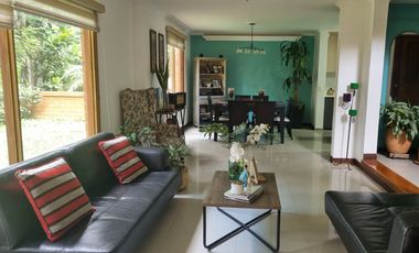 Casa en venta  Los Parra, Poblado, Medellin