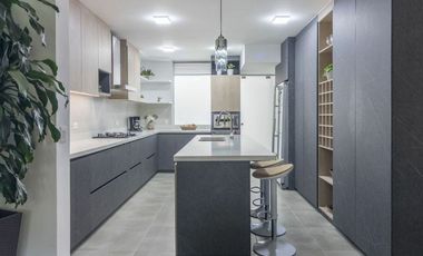 Casa en venta  Los Parra, Poblado, Medellin