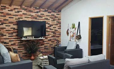 VENDO HERMOSA FINCA A PUERTA CERRADA EN MARINILLA ANTIOQUIA.