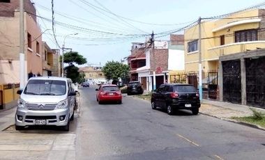 VENTA CASA CALLAO PARA INVERSIONISTAS CONSTRUCTORES FAMILIA NUMEROSA