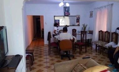 VENTA CASA CALLAO PARA INVERSIONISTAS CONSTRUCTORES FAMILIA NUMEROSA