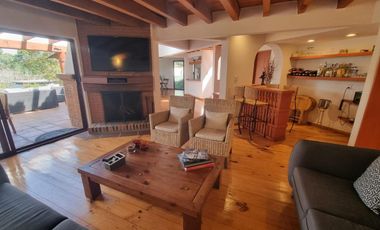 CASA FUNCIONAL Y PRÁCTICA EN VENTA, CENTRO DE AVANDARO