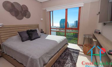 Departamento en venta con roof garden, jacuzzi y extraordinaria vista al mar.