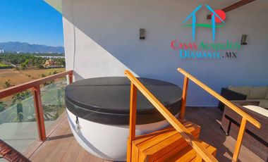 Departamento en venta con roof garden, jacuzzi y extraordinaria vista al mar.