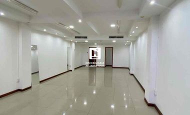 ALQUILER LOCALES U OFICINAS EN ORO PLAZA