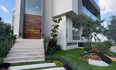 RENTA Residencia de Lujo en Puerta las Lomas Zona Andares Puerta de Hierro
