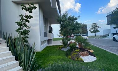 RENTA Residencia de Lujo en Puerta las Lomas Zona Andares Puerta de Hierro
