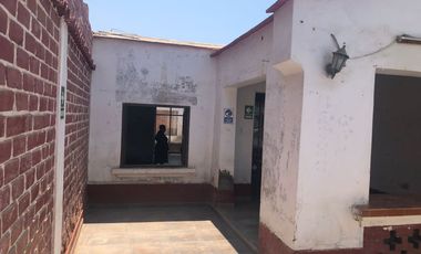 OCASION!! Casa como Terreno en Av. Víctor Larco Herrera-Buenos Aires-Trujillo