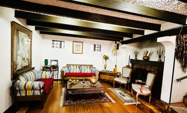VENDO CASA ESQUINERA EN L CAROLINA -RECODO DEL COUNTRY 138.52