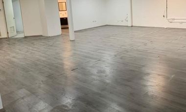 Local Comercial en Renta en Plaza Santa Barbara en Av. José Vasconcelos