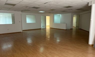 Local Comercial en Renta en Plaza Santa Barbara en Av. José Vasconcelos