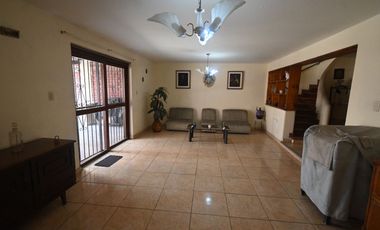 VENDO CASA DE 206 M² 3 PISOS - CHACLACAYO