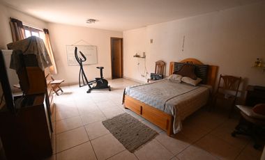 VENDO CASA DE 206 M² 3 PISOS - CHACLACAYO