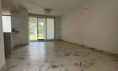 En RENTA Casa Nueva Modelo Recinto Vigilancia Alberca y Amenidades