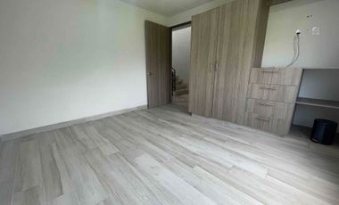 En RENTA Casa Nueva Modelo Recinto Vigilancia Alberca y Amenidades
