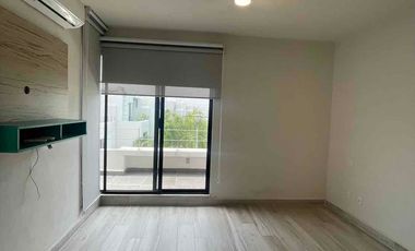 En RENTA Casa Nueva Modelo Recinto Vigilancia Alberca y Amenidades