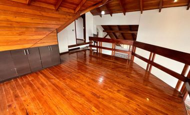 ¡Renta casa independiente con amplio terreno en San Gabriel, Valle de Los Chillos!