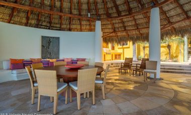 Villa de lujo frente al mar en venta en La Cruz