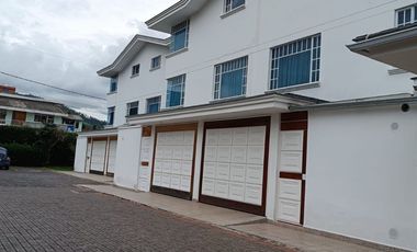 VENDO CASA EN TUMBACO - CONJUNTO SOL DEL VALLE