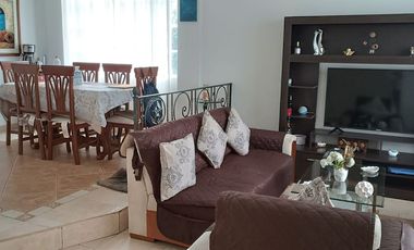 VENDO CASA EN TUMBACO - CONJUNTO SOL DEL VALLE