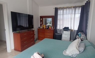 VENDO CASA EN TUMBACO - CONJUNTO SOL DEL VALLE