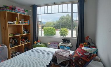 VENDO CASA EN TUMBACO - CONJUNTO SOL DEL VALLE