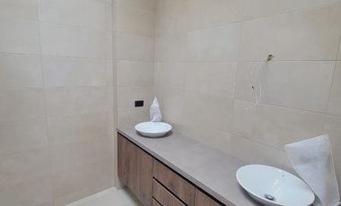 En venta lujosa y moderna casa en proyecto en Isla Celeste etapa Babor, Samborondon