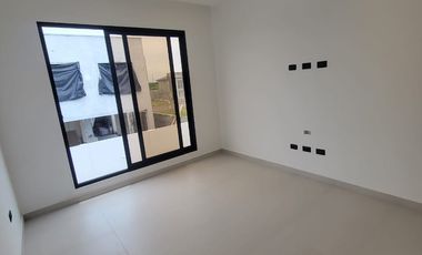 En venta lujosa y moderna casa en proyecto en Isla Celeste etapa Babor, Samborondon