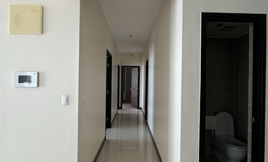 For sale 3 Bedroom Rent to Own Condo in St. Moritz Mckinley West BGC