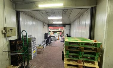 EN VENTA TRES BODEGAS EN LA VEGA CENTRAL DE SANTIAGO DE CHILE