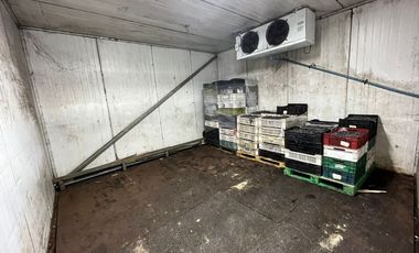 EN VENTA TRES BODEGAS EN LA VEGA CENTRAL DE SANTIAGO DE CHILE