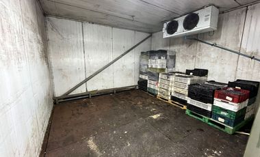 EN VENTA TRES BODEGAS EN LA VEGA CENTRAL DE SANTIAGO DE CHILE