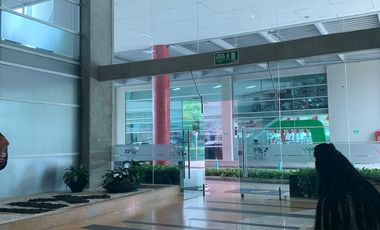Excelente Oficina ubicada en el sector Norte de Barranquilla