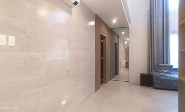 For Sale  South Forbes - Tokyo Mansions