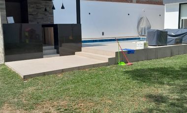 LA PLANICIE PRIMERA ETAPA 1500MT CASA 2 PLANTAS 4 DORMITORIOS