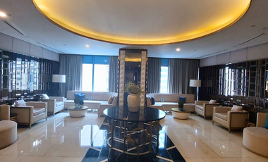 BIG 1 Bedroom Condo FOR SALE in Three Central Salcedo Village Makati
