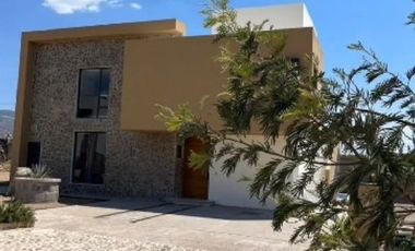 CASA EN VENTA EN FRACCIONAMIENTO SAHAI, SAN MIGUEL DE ALLENDE. GTO