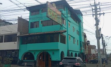 SE VENDE HOSTAL EN FUNCIONAMIENTO