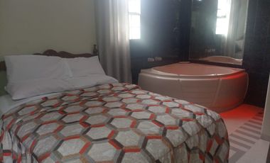 SE VENDE HOSTAL EN FUNCIONAMIENTO