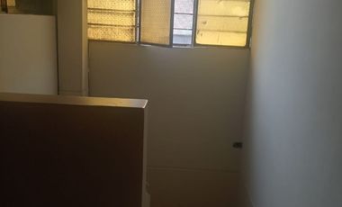 SE VENDE HOSTAL EN FUNCIONAMIENTO