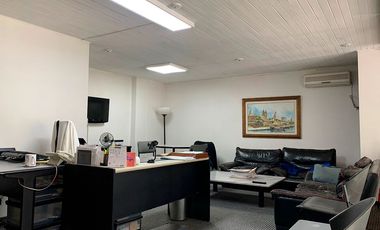 48172 Local en arriendo en el sector Villa Carlota, Poblado, Medellin
