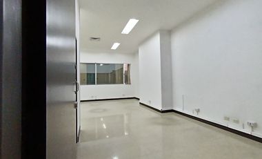 Magnífica oficina en Centro Empresarial en sector empresarial