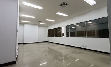 Magnífica oficina en Centro Empresarial en sector empresarial