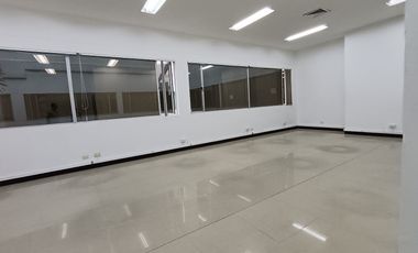 Magnífica oficina en Centro Empresarial en sector empresarial