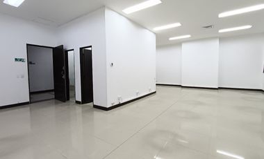 Magnífica oficina en Centro Empresarial en sector empresarial