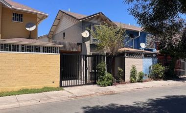 Oportunidad!!  Casa de 4 dormitorios y 2 baños en San Bernardo