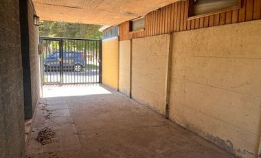 Oportunidad!!  Casa de 4 dormitorios y 2 baños en San Bernardo