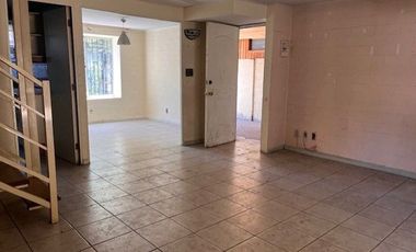 Oportunidad!!  Casa de 4 dormitorios y 2 baños en San Bernardo