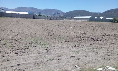 GRAN OPORTUNIDAD TERRENO ATRAS DE TOYOTA